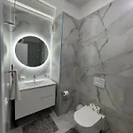 Kasim Cozy - Near Airport Tirana Apartament