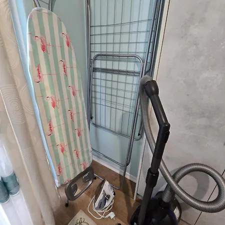 شقة Kasim Cozy - Near Airport Tirana *