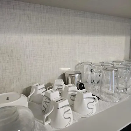 شقة Kasim Cozy - Near Airport Tirana *