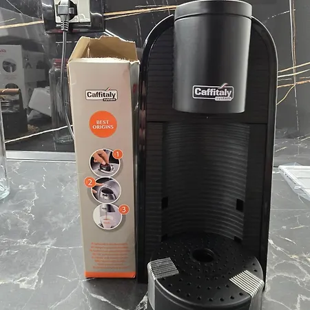 Kasim Cozy - Near Airport Tirana شقة