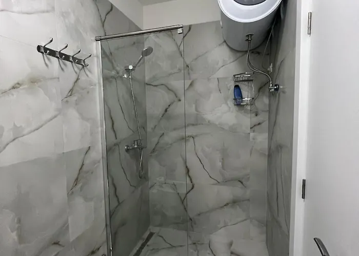 Kasim Cozy - Near Airport Tirana * Ljaknasi