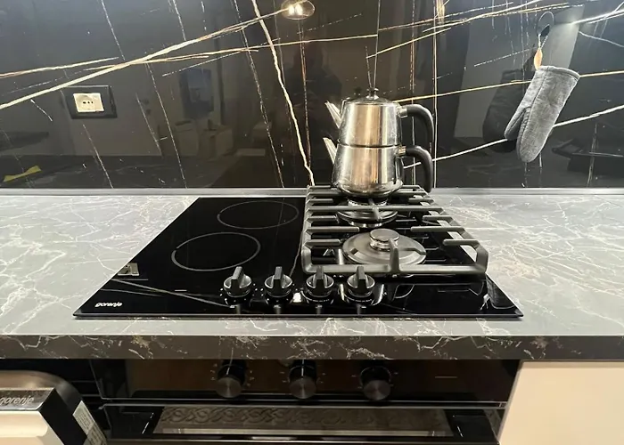 Kasim Cozy - Near Airport Tirana 公寓